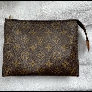 Authentic Vintage Louis Vuitton LV Monogram Cosmetic Pouch Bag Toilette 19